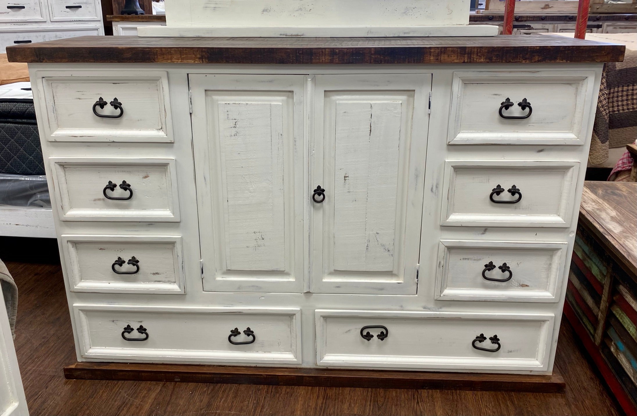 Wedington XL Dresser